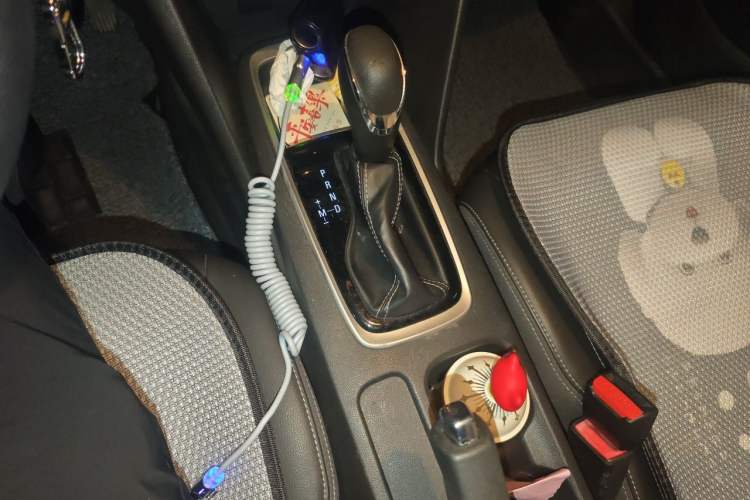 Used Chevrolet Cavalier 2016 1.5L Automatic Xinyue Edition Gear Lever