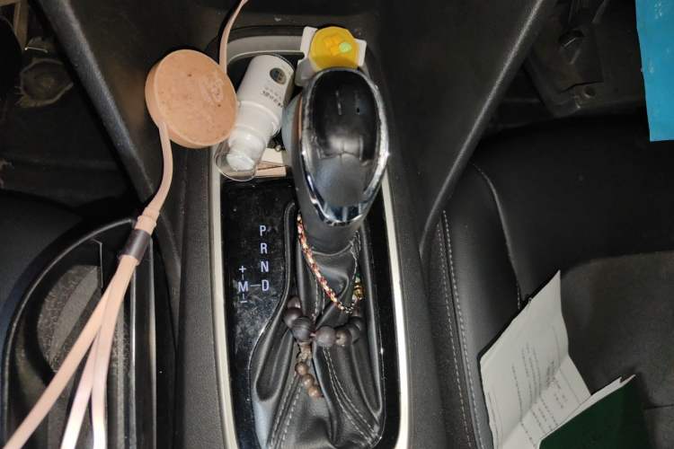 Used Chevrolet Cavalier 2016 1.5L Automatic Xinyue Edition Gear Lever