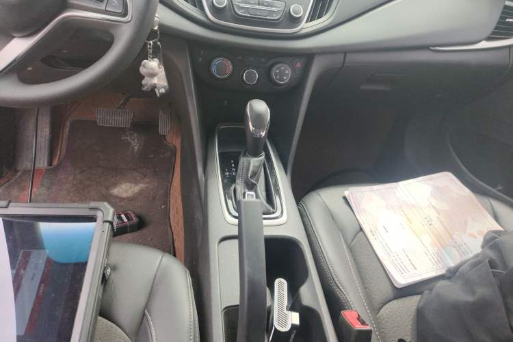 Used Chevrolet Cavalier 2016 1.5L Automatic Xinyue Edition Gear Lever