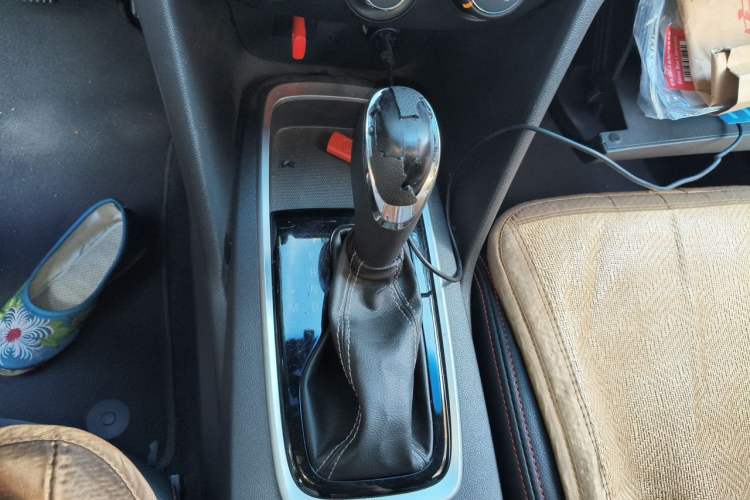 Used Chevrolet Cavalier 2016 1.5L Automatic Xinyue Edition Gear Lever