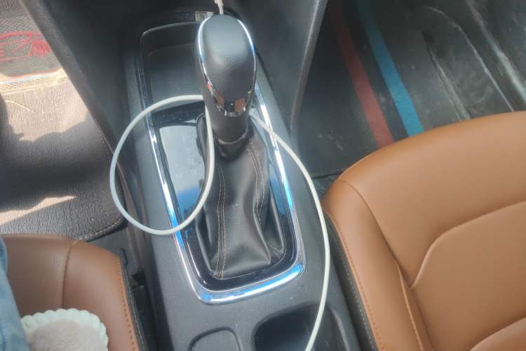 Used Chevrolet Cavalier 2016 1.5L Automatic Xinsong Edition Gear Lever