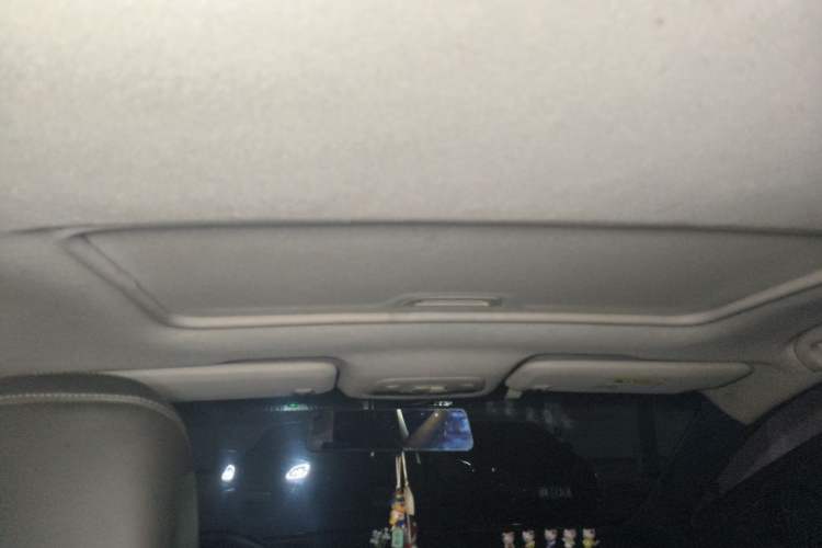 Used Chevrolet Cavalier 2016 1.5L Automatic Xinyue Edition Headliner