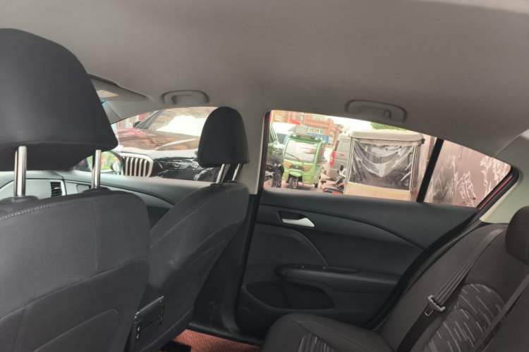 Used Chevrolet Cavalier 2016 1.5L Manual Enjoyment Edition Headliner