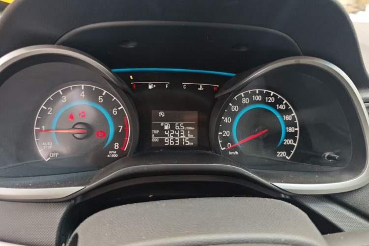Used Chevrolet Cavalier 2016 1.5L Manual Enjoyment Edition Instrument Cluster