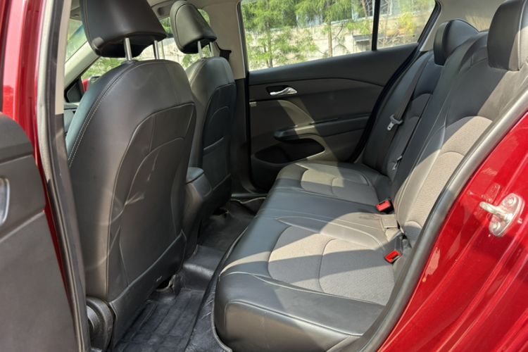 Used Chevrolet Cavalier 2016 1.5L Automatic Xinyue Edition Interior 4