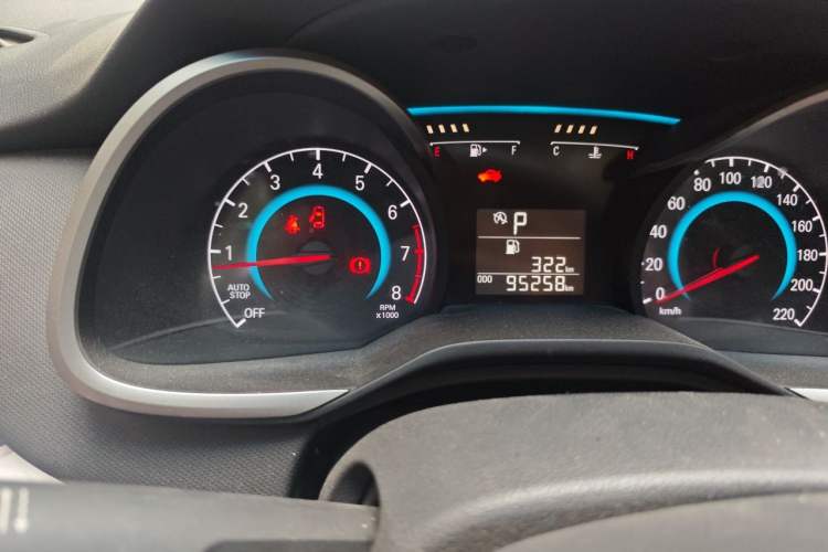 Used Chevrolet Cavalier 2016 1.5L Automatic Xinyue Edition Odometer Close Up