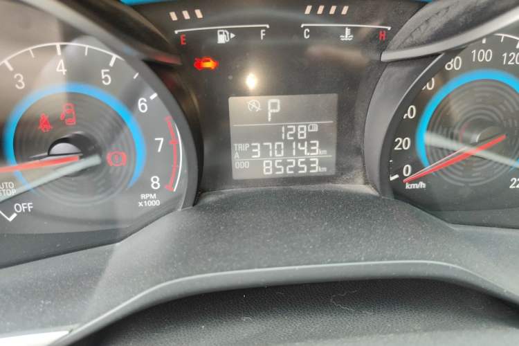 Used Chevrolet Cavalier 2016 1.5L Automatic Xinyue Edition Odometer Close Up
