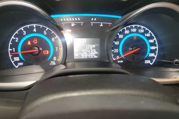 Used Chevrolet Cavalier 2016 1.5L Automatic Xinyue Edition Odometer Close Up
