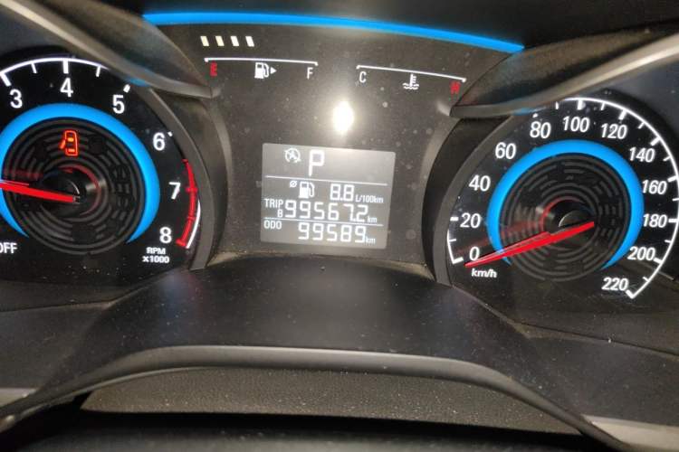 Used Chevrolet Cavalier 2016 1.5L Automatic Xinyue Edition Odometer Close Up