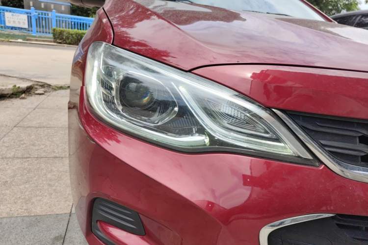 Used Chevrolet Cavalier 2016 1.5L Automatic Xinyue Edition Right Front Headlight