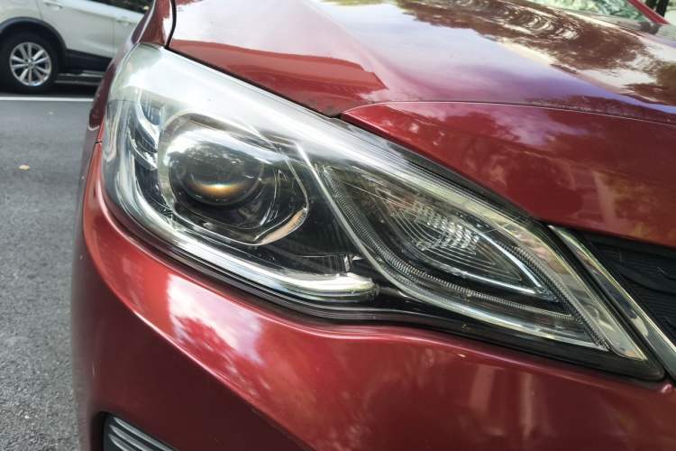 Used Chevrolet Cavalier 2016 1.5L Automatic Xinyue Edition Right Front Headlight