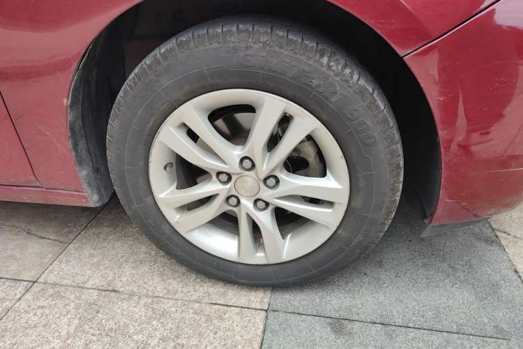 Used Chevrolet Cavalier 2016 1.5L Automatic Xinyue Edition Right Front Wheel Hub