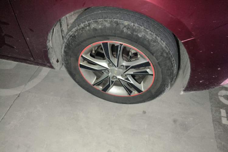 Used Chevrolet Cavalier 2016 1.5L Automatic Xinyue Edition Right Front Wheel Hub