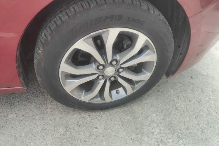 Used Chevrolet Cavalier 2016 1.5L Automatic Xinsong Edition Right Front Wheel Hub