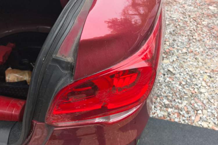 Used Chevrolet Cavalier 2016 1.5L Manual Enjoyment Edition Right Rear Taillight