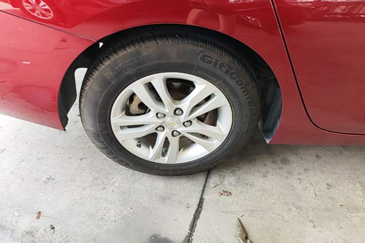 Used Chevrolet Cavalier 2016 1.5L Automatic Xinyue Edition Right Rear Wheel Hub