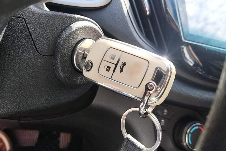Used Chevrolet Cavalier 2016 1.5L Automatic Enjoyment Edition Vehicle Key