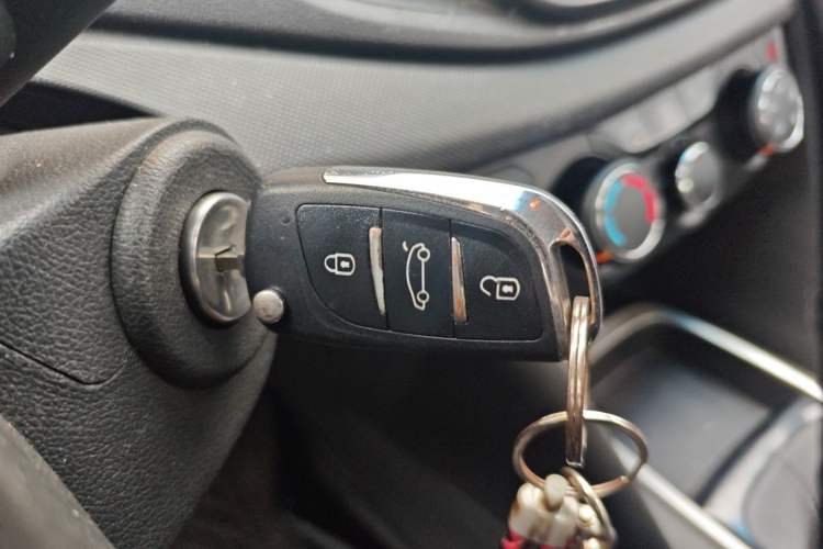 Used Chevrolet Cavalier 2016 1.5L Manual Enjoyment Edition Vehicle Key