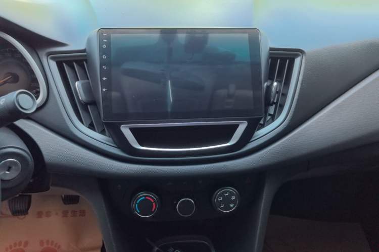 Used Chevrolet Cavalier 2016 1.5L Manual Xinyue Edition Audio And AC Panel