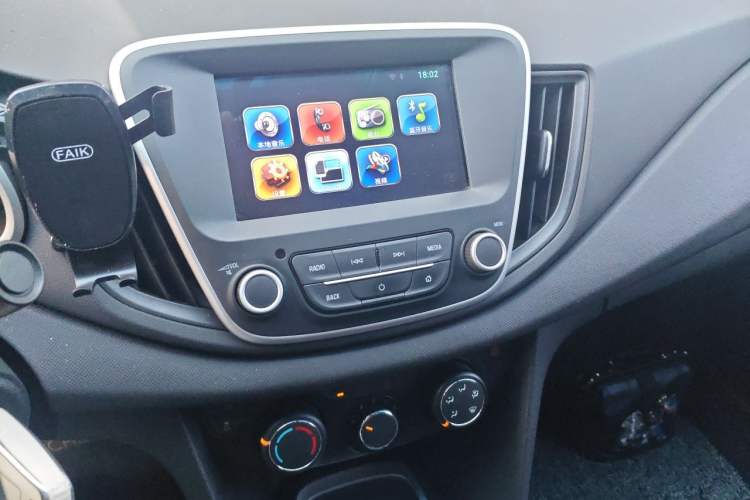 Used Chevrolet Cavalier 2016 1.5L Automatic Xinyue Edition Audio And AC Panel