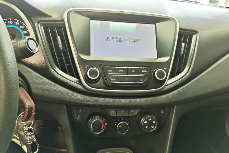 Used Chevrolet Cavalier 2016 1.5L Automatic Xinyue Edition Audio And AC Panel