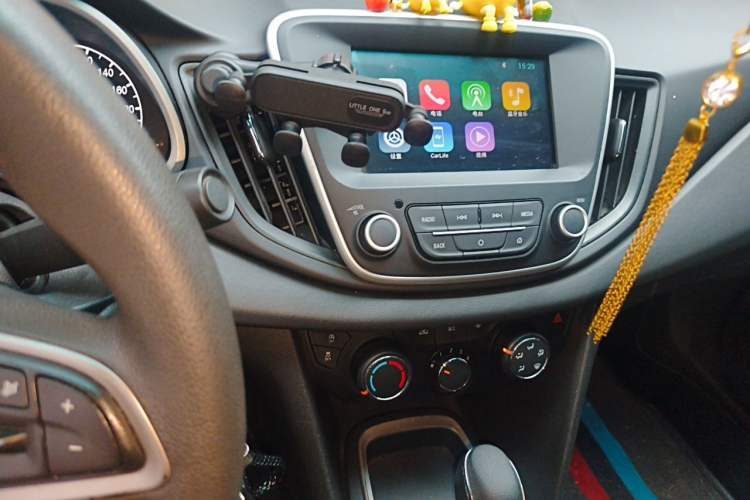 Used Chevrolet Cavalier 2016 1.5L Automatic Xinyue Edition Audio And AC Panel