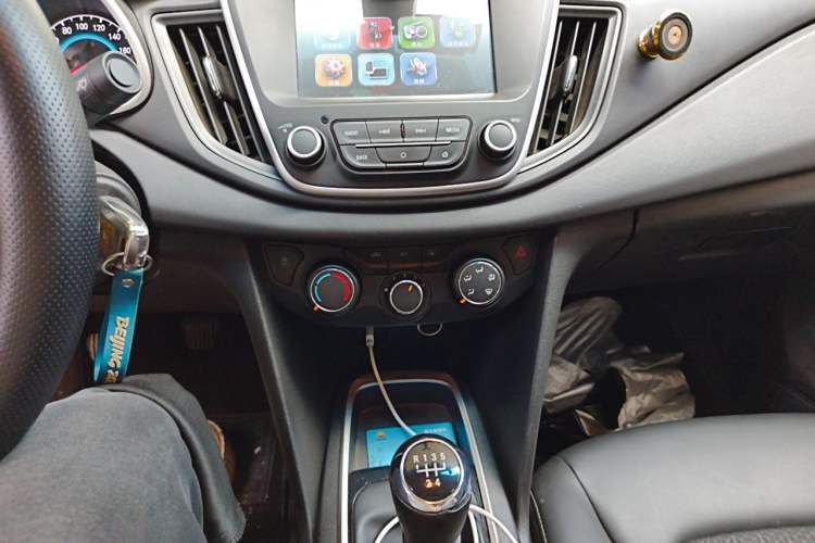 Used Chevrolet Cavalier 2016 1.5L Manual Xinyue Edition Audio And AC Panel