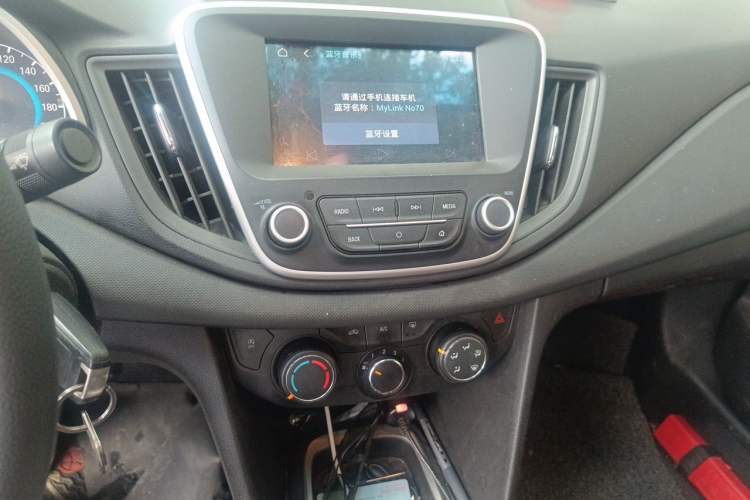 Used Chevrolet Cavalier 2016 1.5L Manual Xinyue Edition Audio And AC Panel