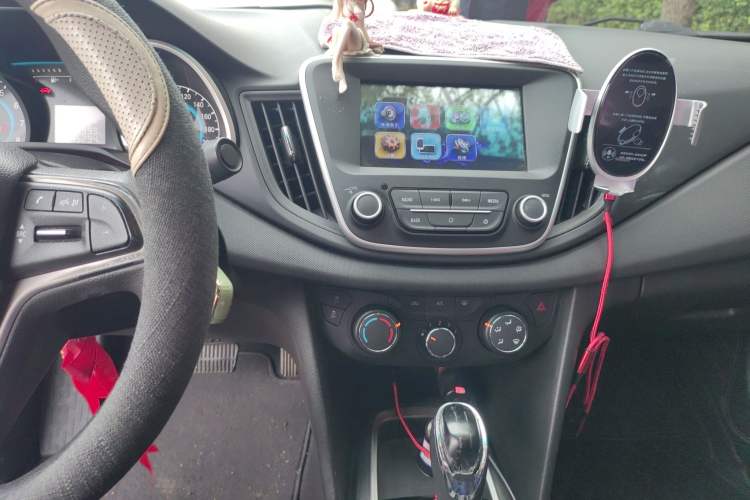 Used Chevrolet Cavalier 2016 1.5L Automatic Xinyue Edition Audio And AC Panel