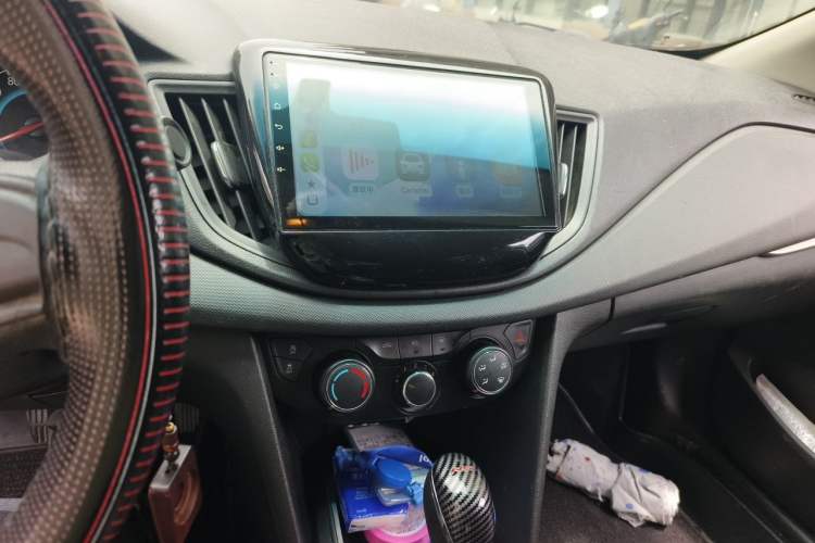 Used Chevrolet Cavalier 2016 1.5L Automatic Enjoyment Edition Audio And AC Panel