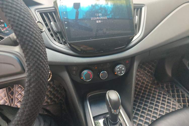 Used Chevrolet Cavalier 2016 1.5L Automatic Enjoyment Edition Audio And AC Panel