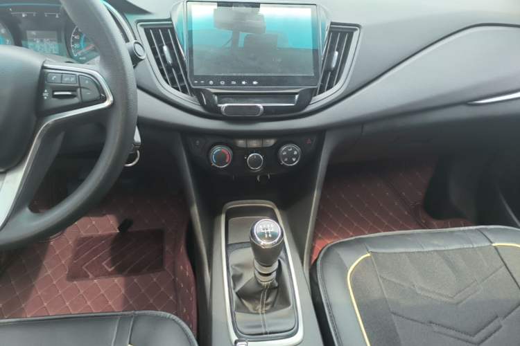 Used Chevrolet Cavalier 2016 1.5L Manual Xinyue Edition Audio And AC Panel