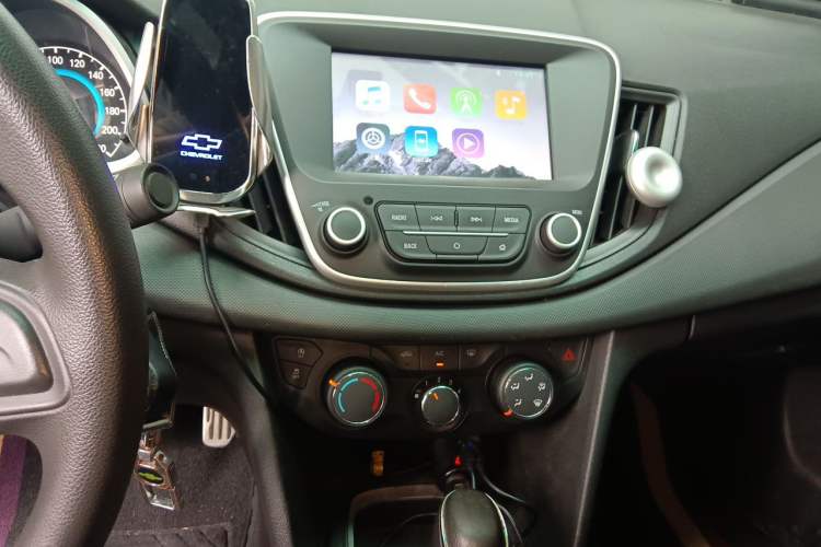 Used Chevrolet Cavalier 2016 1.5L Automatic Enjoyment Edition Audio And AC Panel