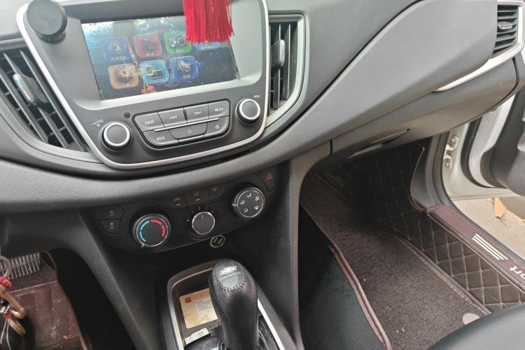 Used Chevrolet Cavalier 2016 1.5L Automatic Xinyue Edition Audio And AC Panel