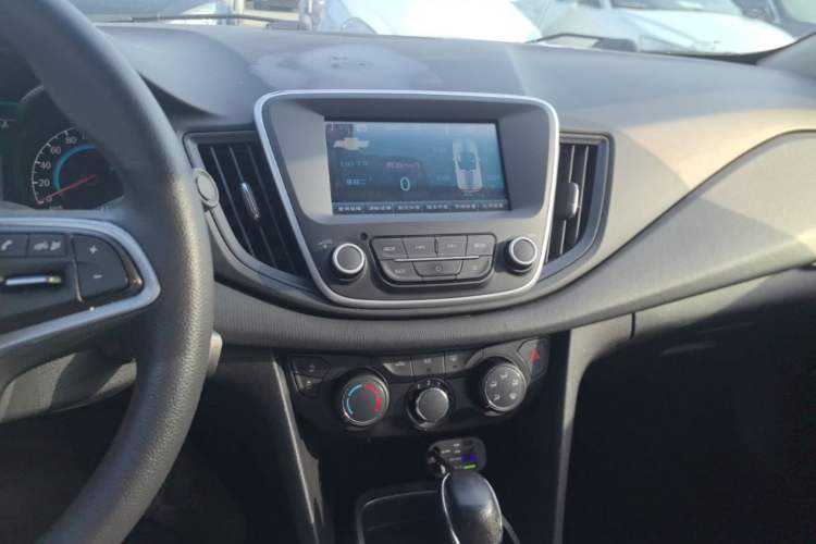 Used Chevrolet Cavalier 2016 1.5L Automatic Xinyue Edition Audio And AC Panel