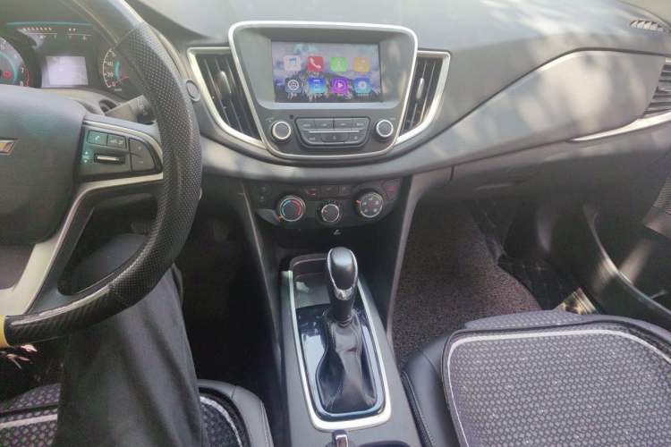 Used Chevrolet Cavalier 2016 1.5L Automatic Xinyue Edition Audio And AC Panel