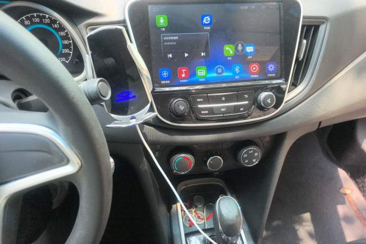 Used Chevrolet Cavalier 2016 1.5L Automatic Enjoyment Edition Audio And AC Panel