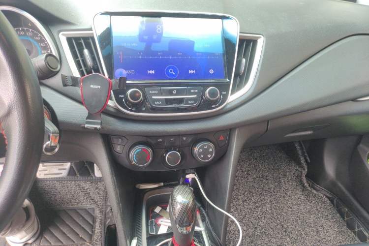Used Chevrolet Cavalier 2016 1.5L Automatic Enjoyment Edition Audio And AC Panel