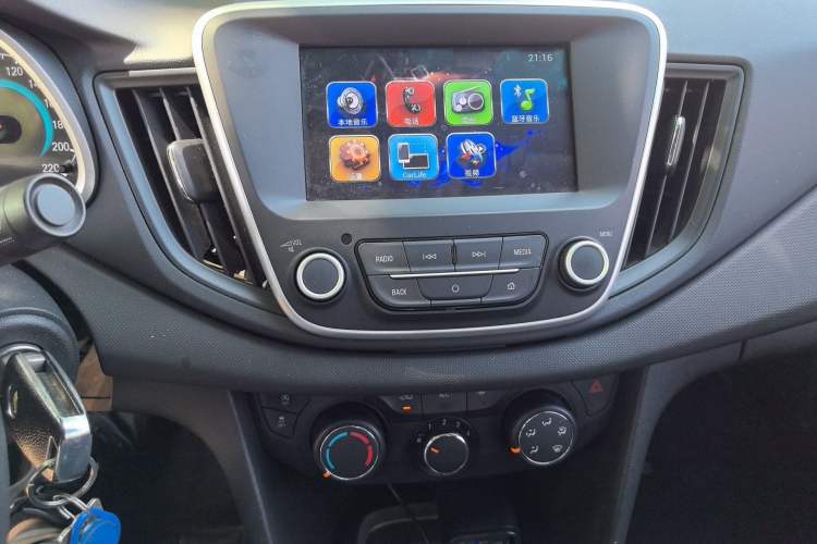 Used Chevrolet Cavalier 2016 1.5L Automatic Xinyue Edition Audio And AC Panel
