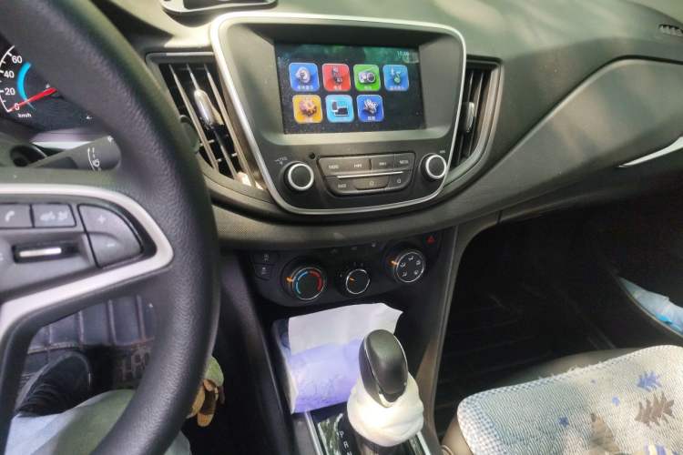 Used Chevrolet Cavalier 2016 1.5L Automatic Xinyue Edition Audio And AC Panel