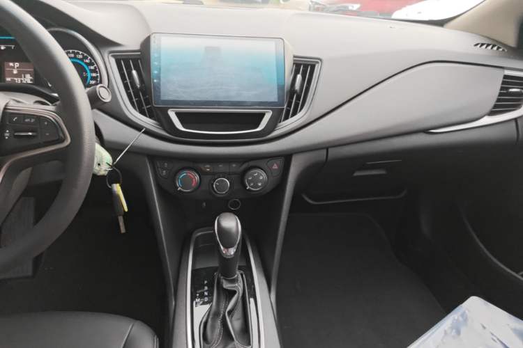Used Chevrolet Cavalier 2016 1.5L Automatic Xinyue Edition Audio And AC Panel