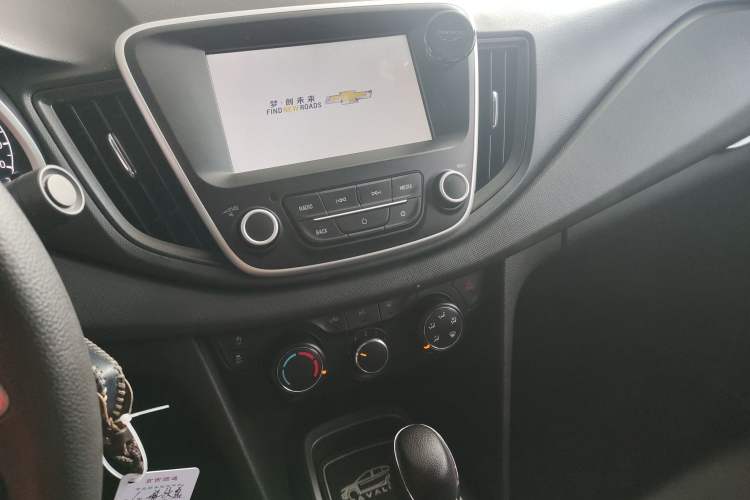 Used Chevrolet Cavalier 2016 1.5L Automatic Xinyue Edition Audio And AC Panel