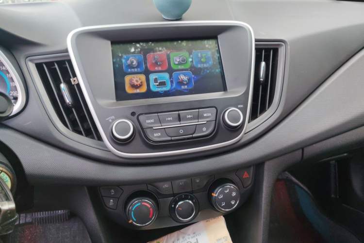 Used Chevrolet Cavalier 2016 1.5L Automatic Xinyue Edition Audio And AC Panel
