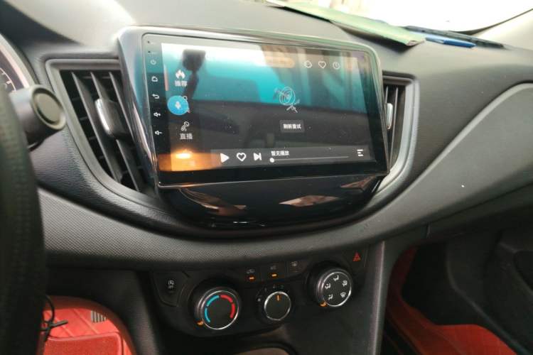 Used Chevrolet Cavalier 2016 1.5L Manual Enjoyment Edition Audio And AC Panel