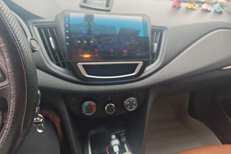 Used Chevrolet Cavalier 2016 1.5L Manual Enjoyment Edition Audio And AC Panel
