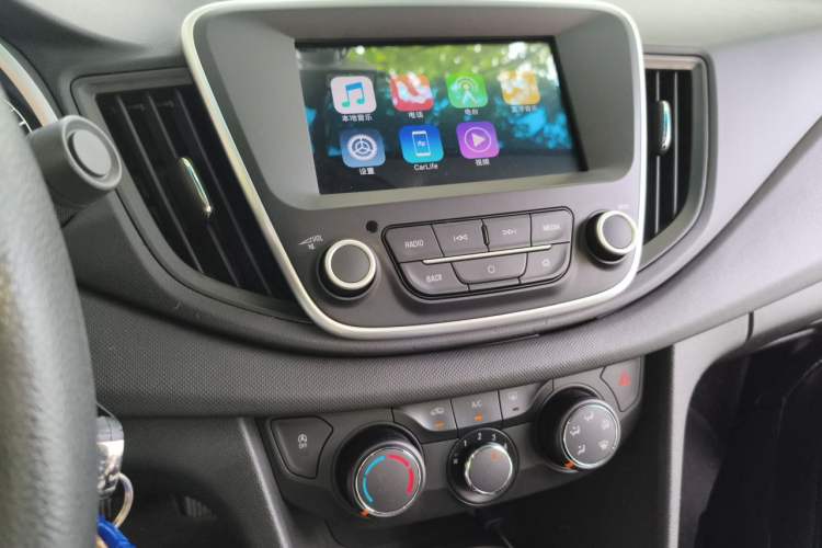 Used Chevrolet Cavalier 2016 1.5L Manual Xinyue Edition Audio And AC Panel