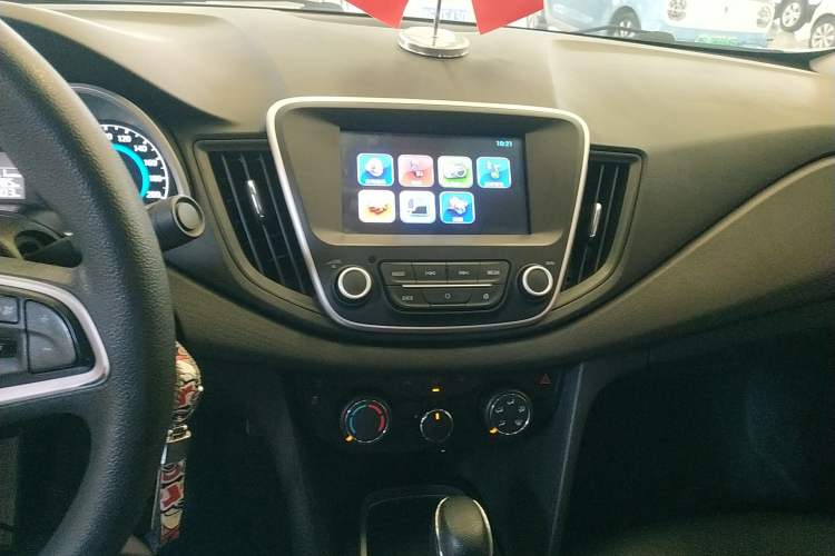 Used Chevrolet Cavalier 2016 1.5L Automatic Xinyue Edition Audio And AC Panel