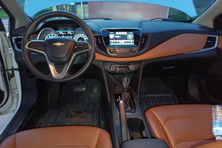 Used Chevrolet Cavalier 2016 1.5L Automatic Xinsong Edition Center Console