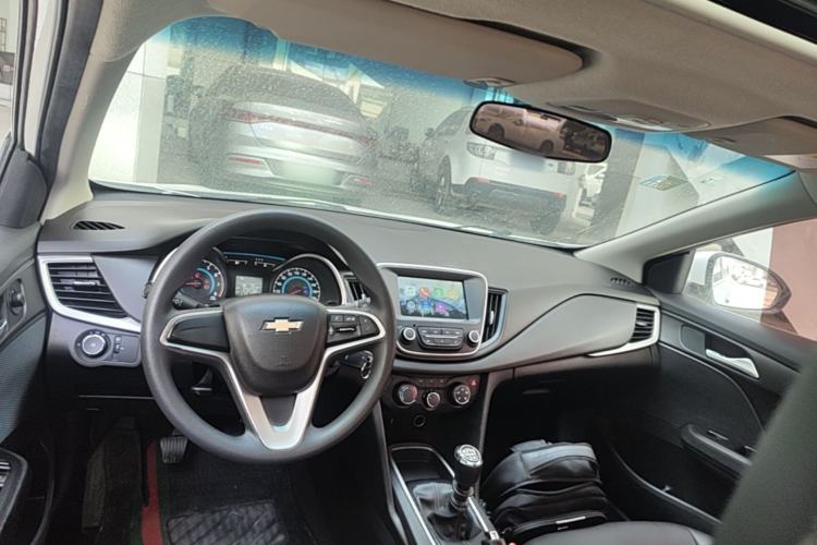 Used Chevrolet Cavalier 2016 1.5L Manual Xinyue Edition Center Console