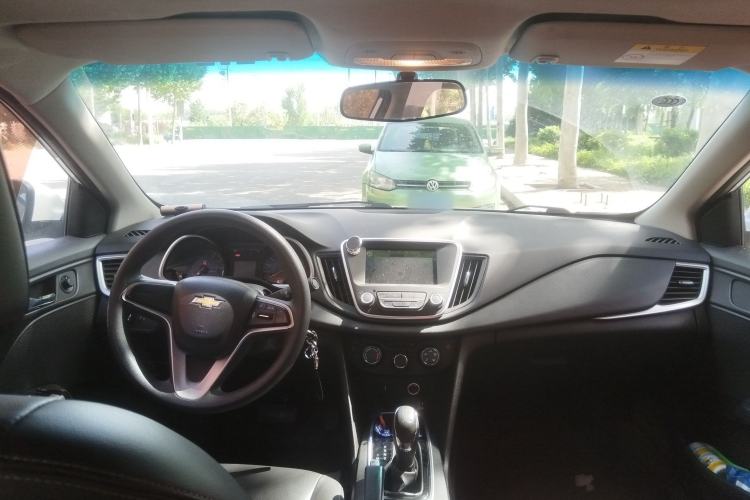 Used Chevrolet Cavalier 2016 1.5L Automatic Xinyue Edition Center Console